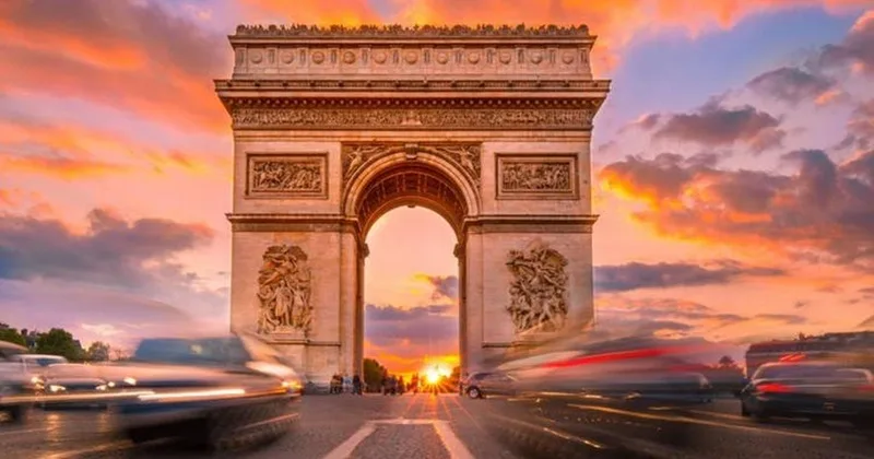 khai hoan mon paris